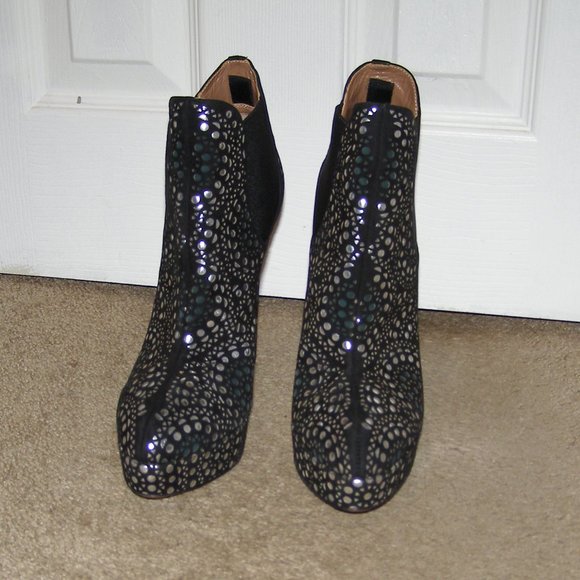 NEW w/box size 39.5/9 ALAIA platform ankle boots laser cut design - Picture 6 of 16